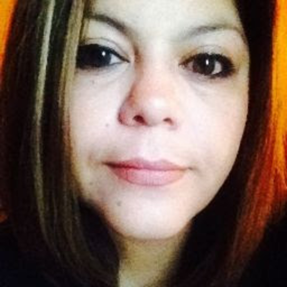 Meet your Posher, Claudia